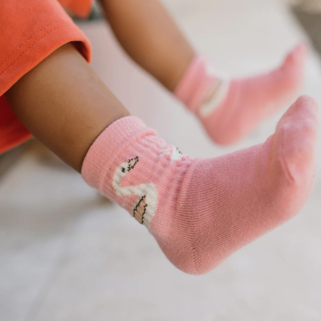 Golden Children Swan Socks Bubblegum