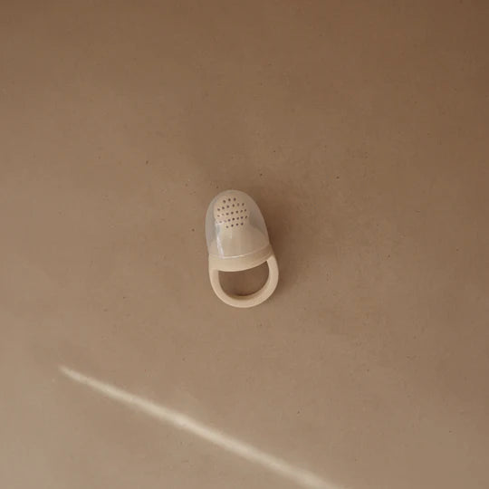 Mushie Silicone Fresh Food Feeder