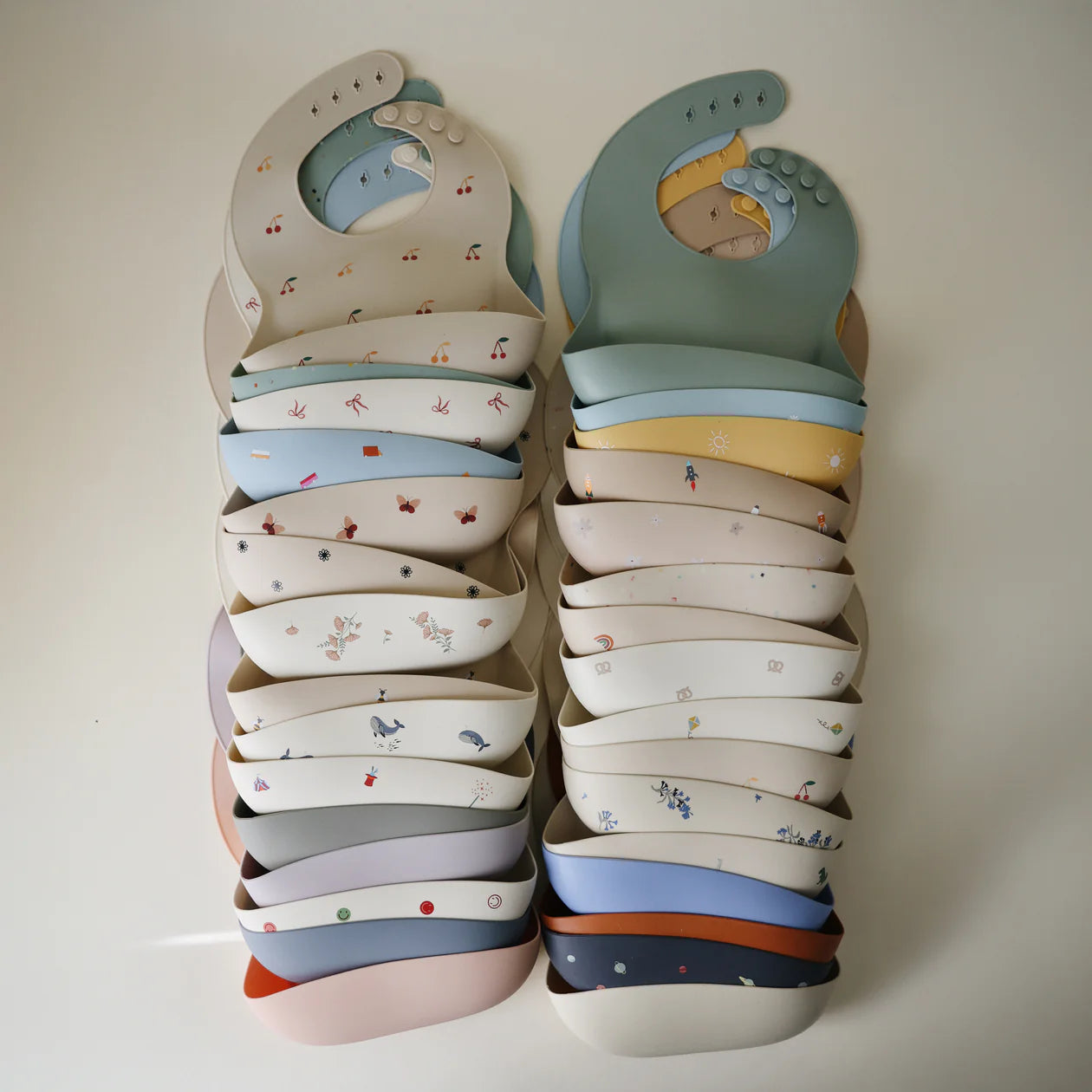 Mushie Silicone Baby Bib - Tradewinds