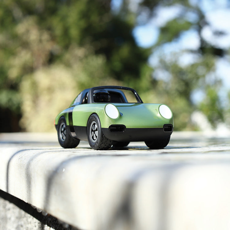 Luft Hopper Car by Playforever