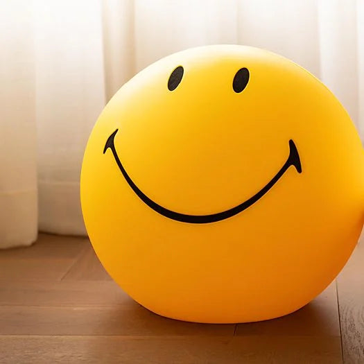 Smiley XL Lamp by Mr Maria